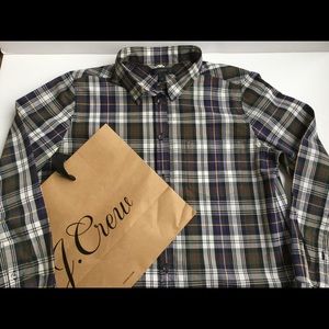 JCREW Preppy Plaid button down shirt Petite 6P